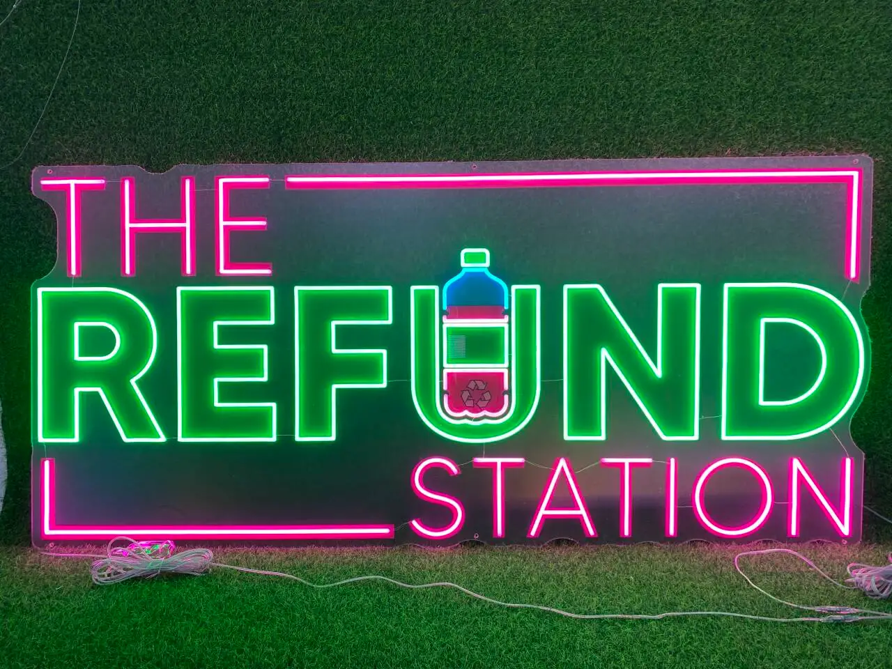 neon-led-the-refund-station-enseigne-recyclage-france-neon-design