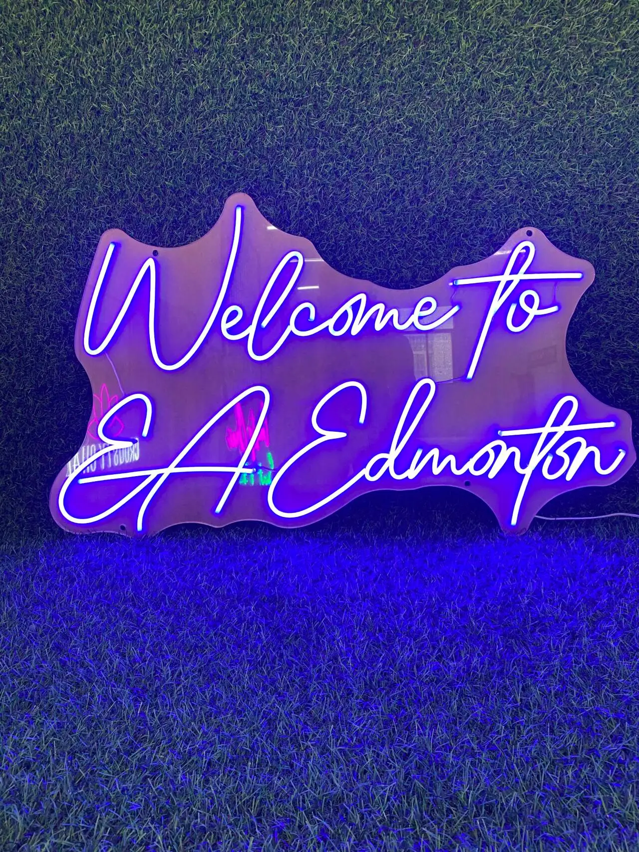 neon-led-welcome-to-ea-edmonton-enseigne-france-neon-design