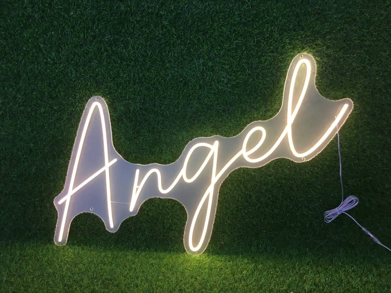 neon-prenom-angel-led-blanc-france-neon-design